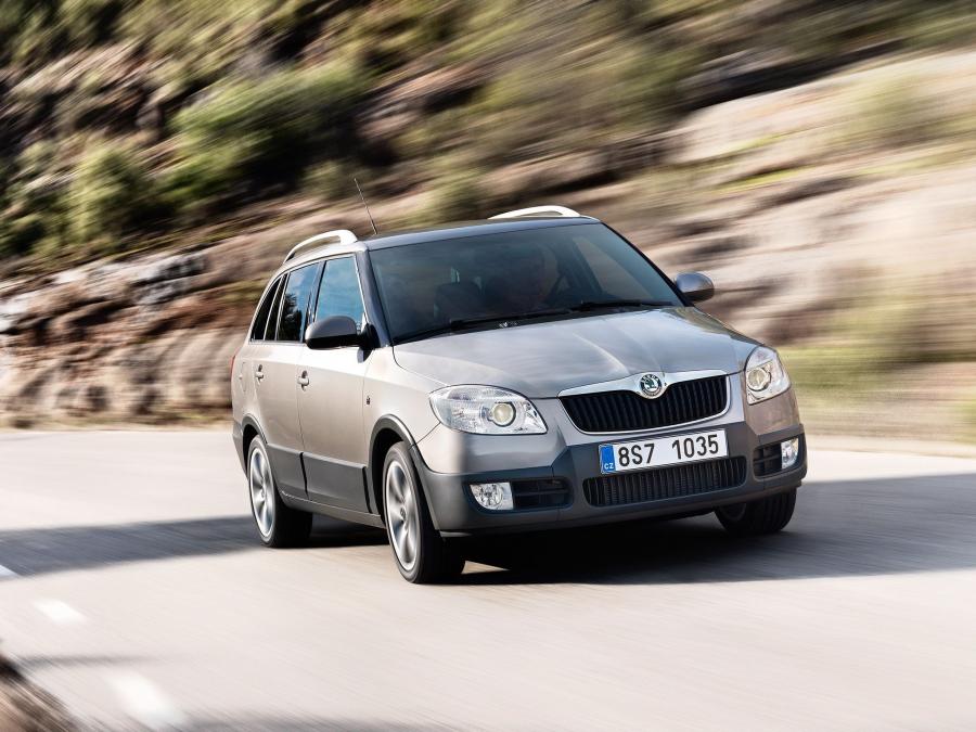  Skoda Fabia Scout 2009 года  (фото 2 из 27)